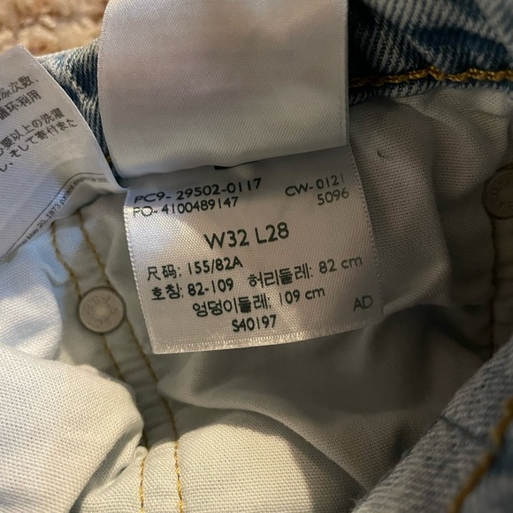 Levis Premium Big E Womens 501 Skinny Jeans SZ 32 x 28 Crop 29502 0117 Light - Picture 7 of 7